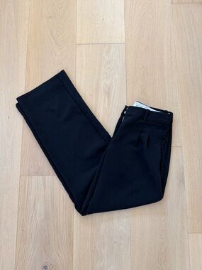 Aritzia Effortless Pants